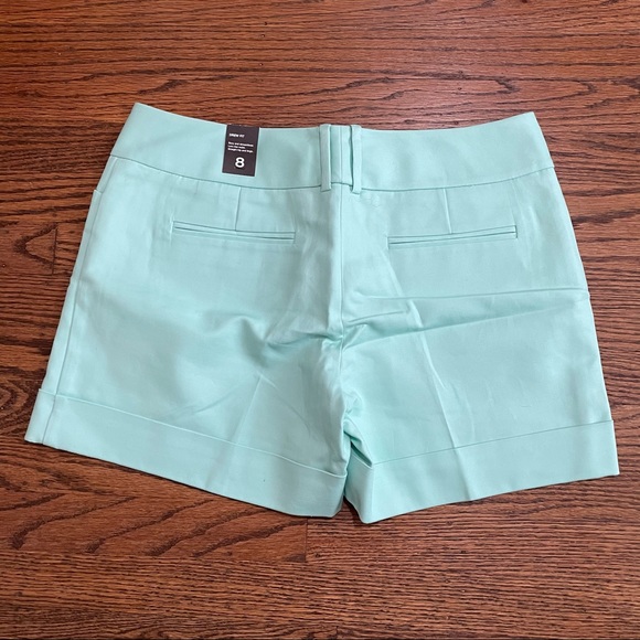 🆕 The Limited Shorts - Picture 2 of 2